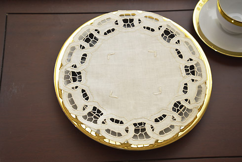 Pearled Ivory Dynasty Cutworks Round Doilies 10"RD. (12 pieces) - Click Image to Close